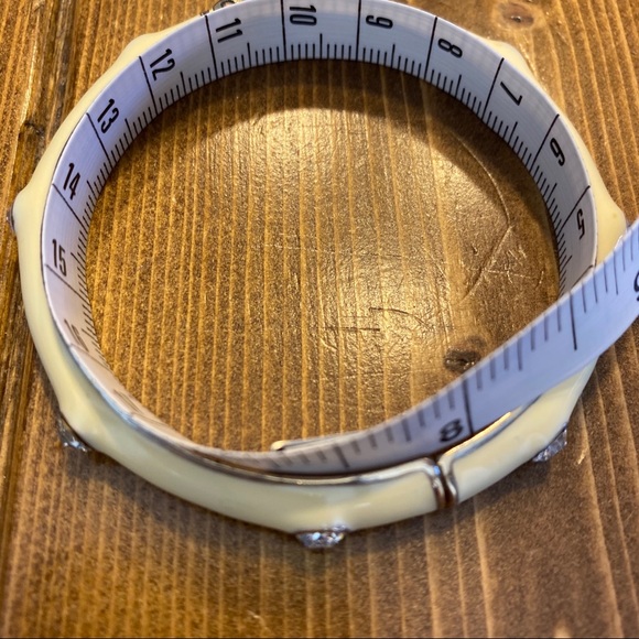 Authentic Premier Designs Bangle - Picture 3 of 3